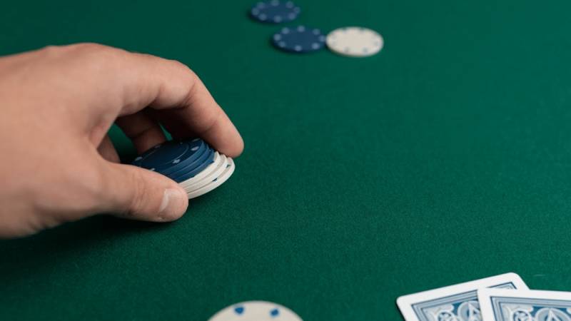 Mẹo Quản Lý Cược Trong Bet On Poker Để Không Mất Quá Nhiều Tiền 3 Giữ kỷ luật trong mức cược